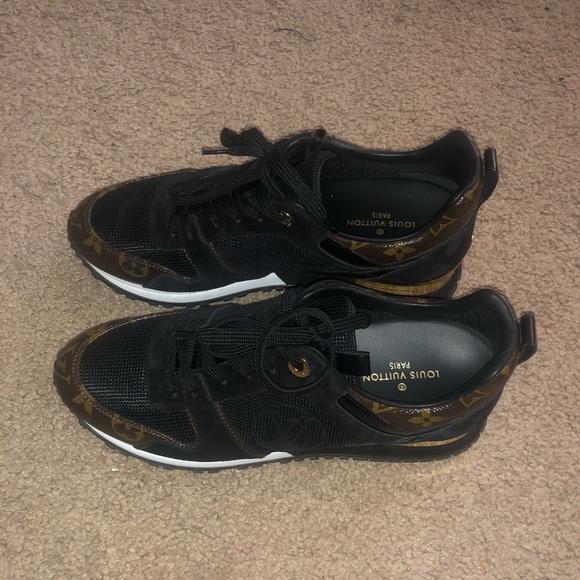 Louis Vuitton shoes - Picture 3 of 5